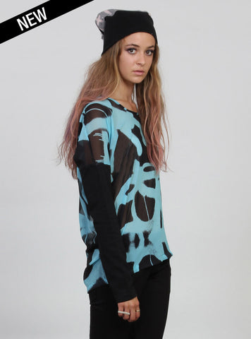 WEEKEND TOP AQ/BLK SPRAY