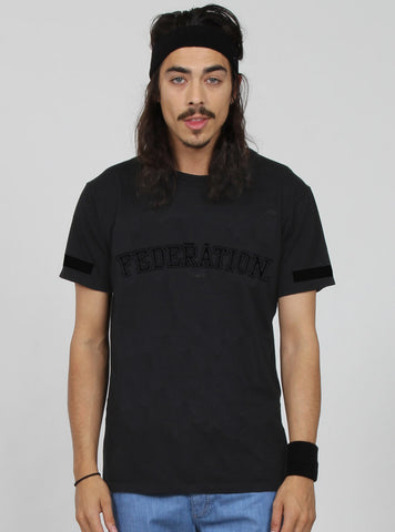 AYE TEE - SCRIPT BLACK/BLACK