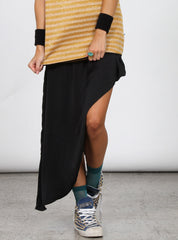 HALF MOON SKIRT - BLACK