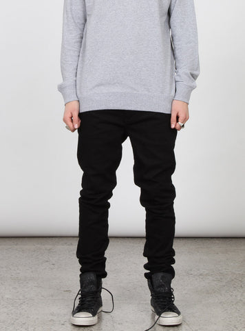 ROCCO - EMBROIDED +. BLACK