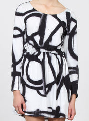 TWISTER DRESS BLK/WHT SPRAY